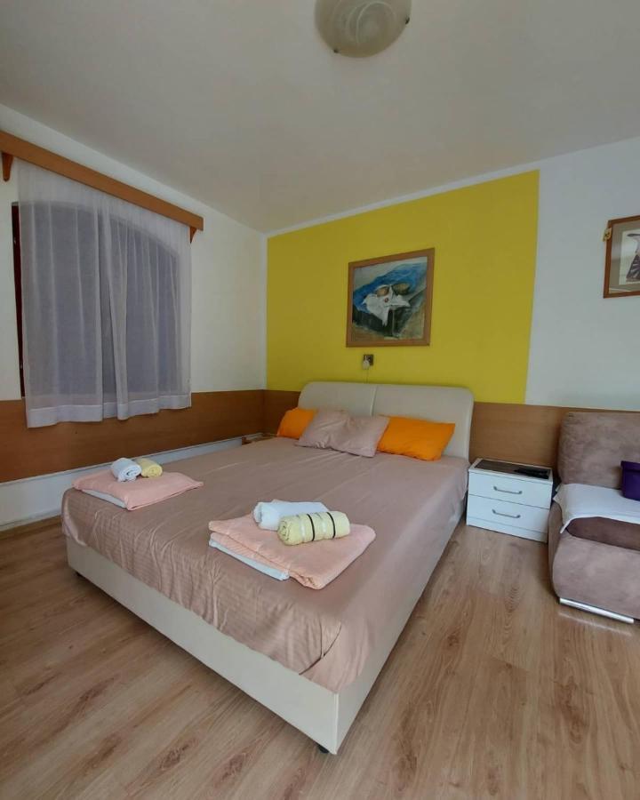 Apartment Bonus *